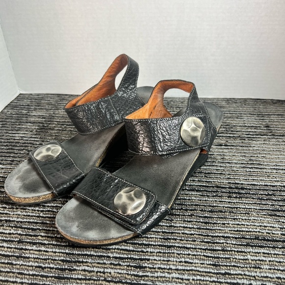 Taos Women's Boardwalk Wedge Sandal Black-Size 38 (US 7-7.5) - Picture 7 of 14